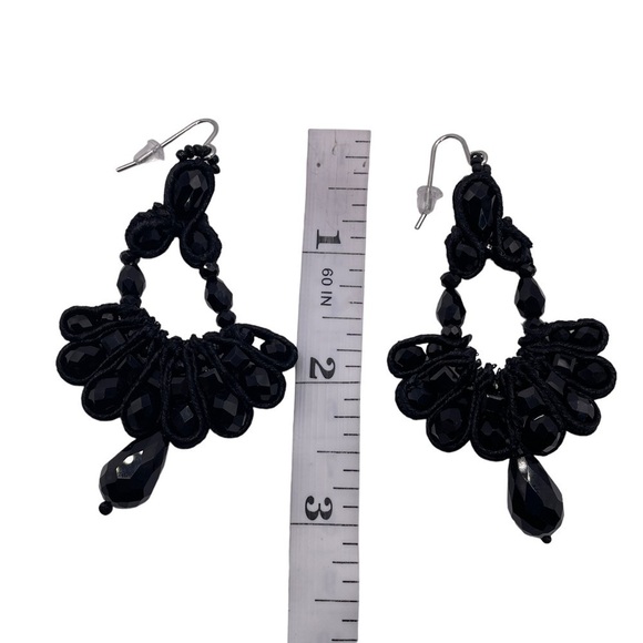 Beaded black dangle earrings New - Picture 2 of 3